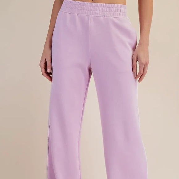 Blossom Cream Modal Scuba Straight Pant with Relaxed Silhouette Elastic Waist - Picture 3 of 6